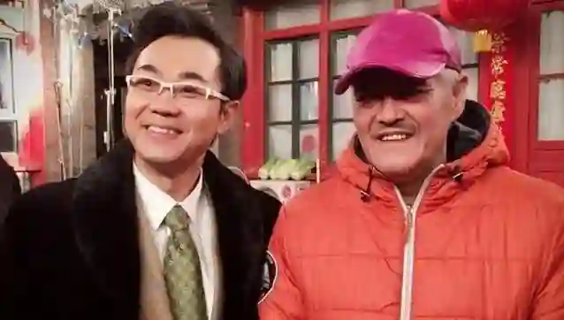 43岁的大鹏，面相变了！事实证明，单飞后师傅赵本山的话敲打了他