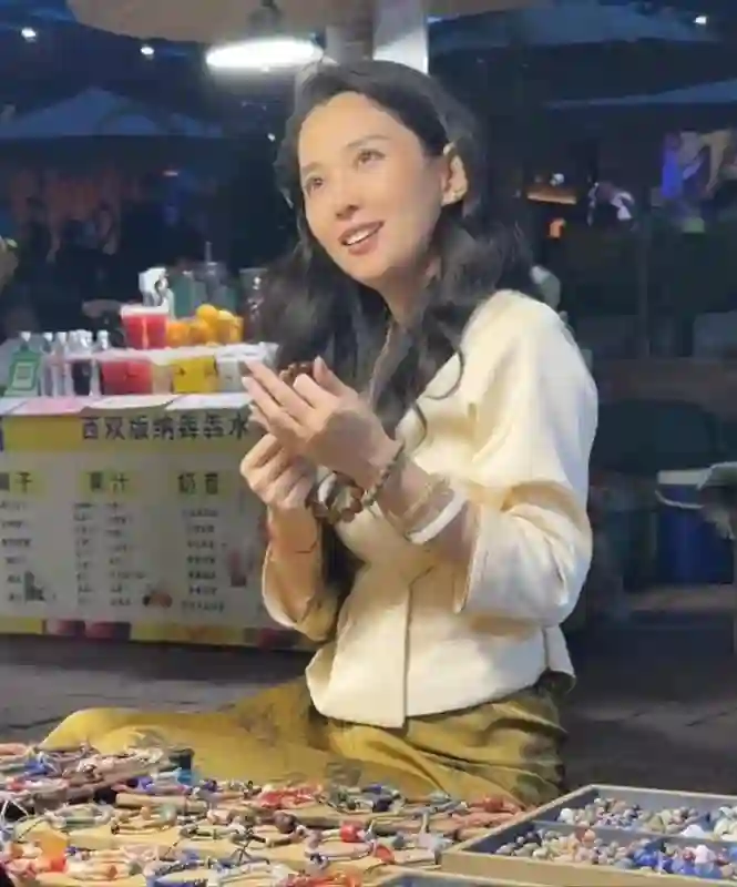 森林北携母亲回哈密老家，自曝自己是农村人！汪峰眼光真不错！