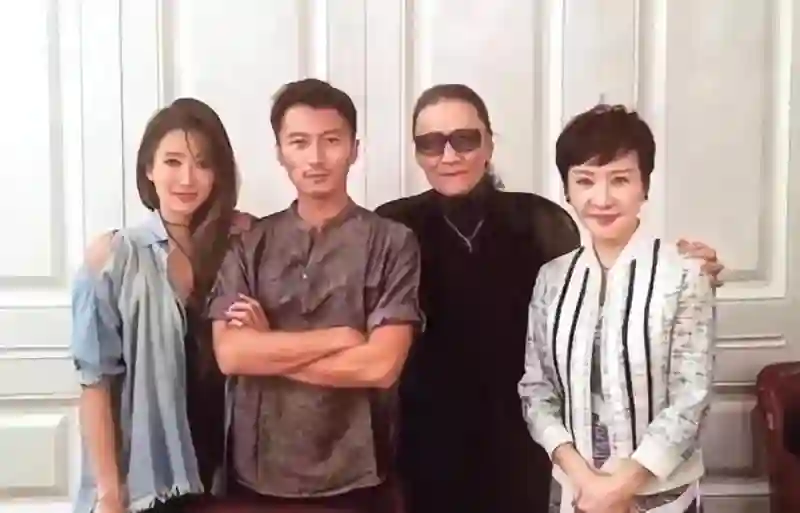 6对男星势同水火：王思聪汪小菲互怼，富二代恩怨深