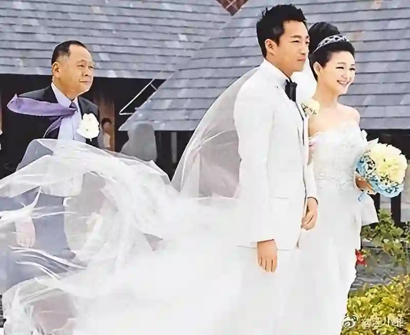 6对男星势同水火：王思聪汪小菲互怼，富二代恩怨深