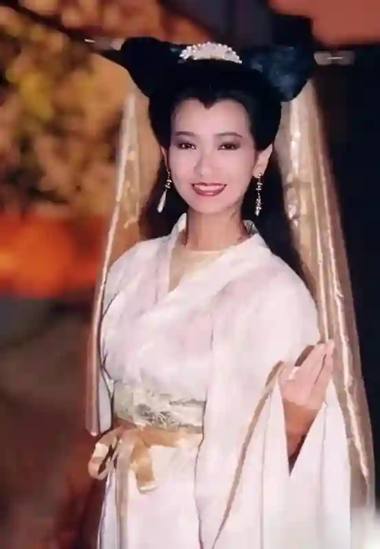 叶童退出，撕开2人的真实关系，赵雅芝略显尴尬，苏州站成绝响