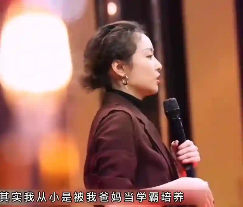 37岁高叶，面相变了，事实证明，13年前孙红雷那一怒，拉了她一把