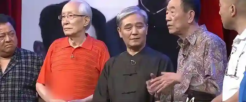 看完杨少华的葬礼，再看常宝华的葬礼，揭开了相声界最扎心潜规则