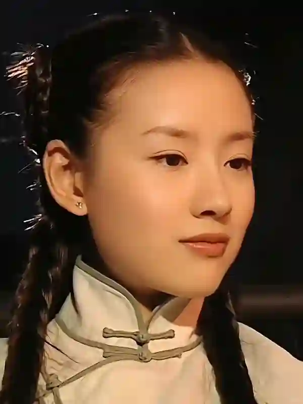 同为《金粉世家》骨相美人，23年后，刘亦菲董洁差距惊人