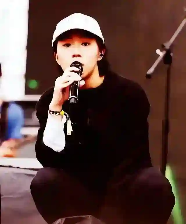 窦靖童近况证明，“抽烟喝酒打麻将”的王菲，确实是个很好的妈妈