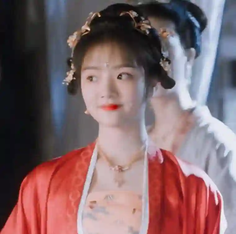 又胖又丑没演技，天天演美女却登顶流，她背后究竟有什么秘密？