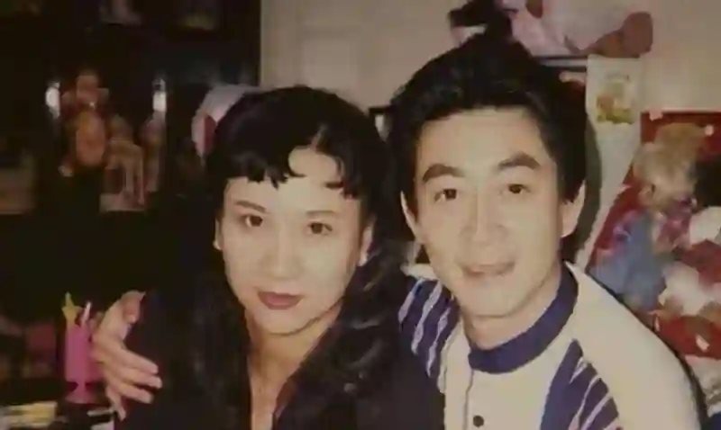 六小龄童为34岁女儿婚事发愁，女儿颜值曝光，才发现为啥没人敢追