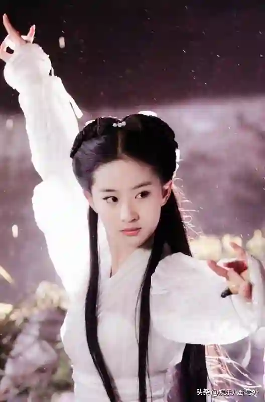 刘亦菲VS刘诗诗，谁才是你的白月光？, 你心中的女神, 谁更胜一筹？