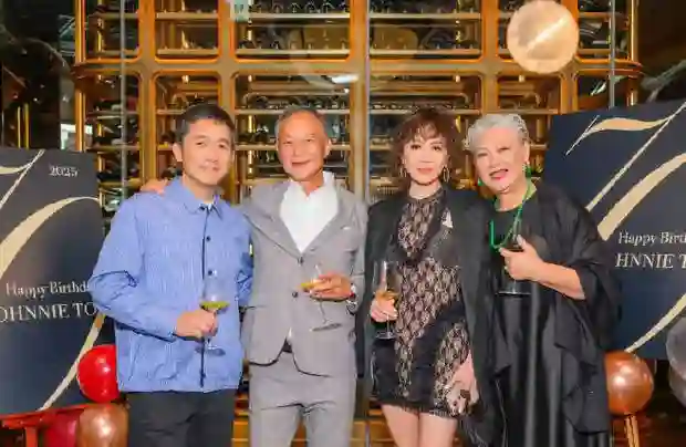 梁朝伟刘嘉玲周润发齐聚，为杜琪峰庆生掀起回忆杀