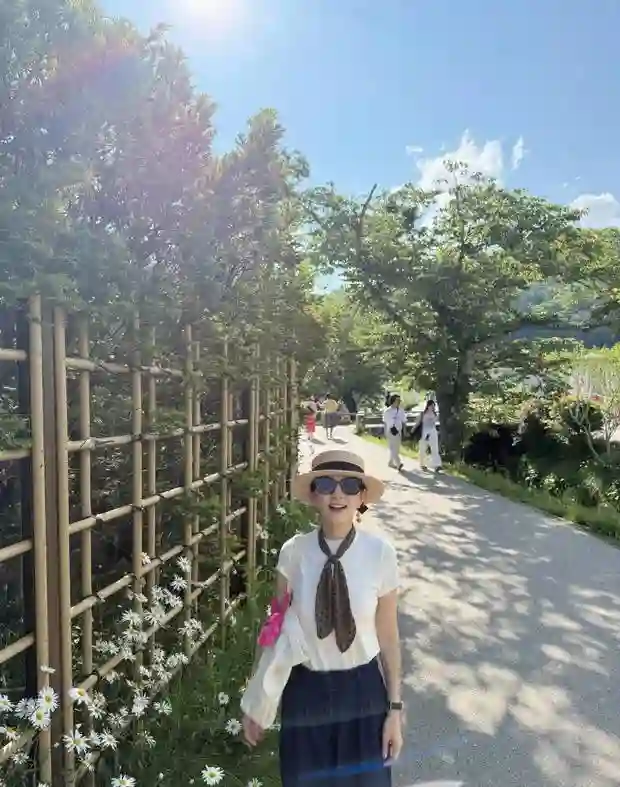 回忆杀来袭！SHE久违重聚为Ella庆生 二十余年情谊不变