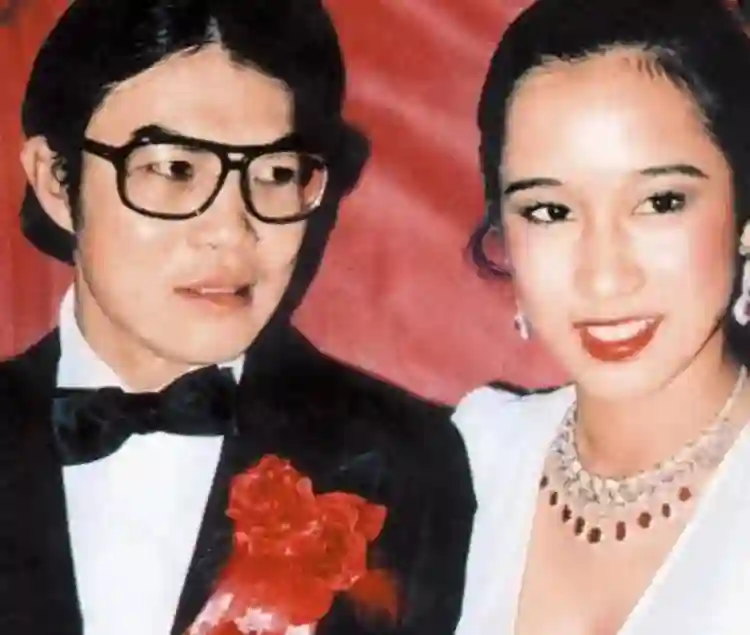 考古章子怡霍启山：看似天生一对，如今才知他俩根本不是一路人