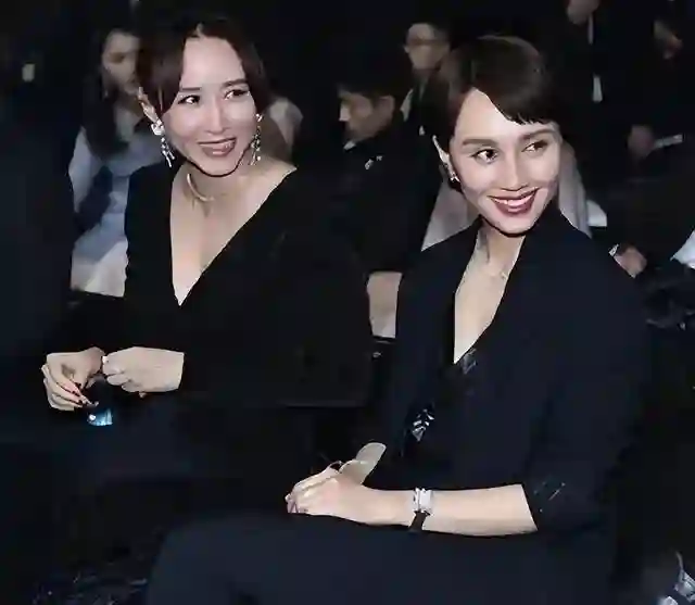 袁泉算不算顶级大美人？看她和刘诗诗俞飞鸿的合影，答案一目了然