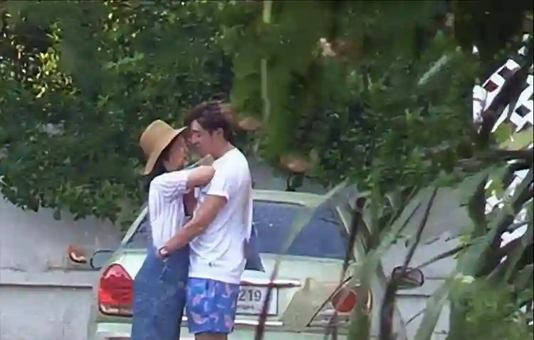 婚内变故，事业重创！风波已过8年，如今有二胎，生活很幸福！