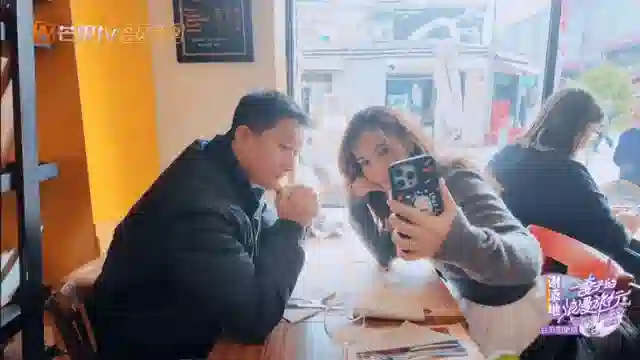 秀孩子了！白百何首次晒二胎照，杨颖小海绵自拍，卢靖姗晒B超单