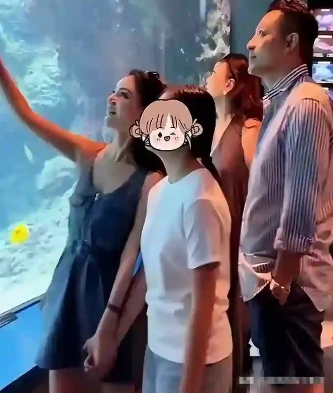 大S子女返京，体态动作惹人疼！生前财务状况堪忧，早已捉襟见肘