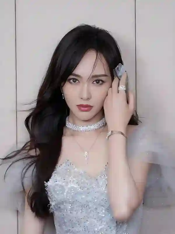 结婚6年后，再看41岁唐嫣现状，才明白罗晋为什么放弃苗圃选择她