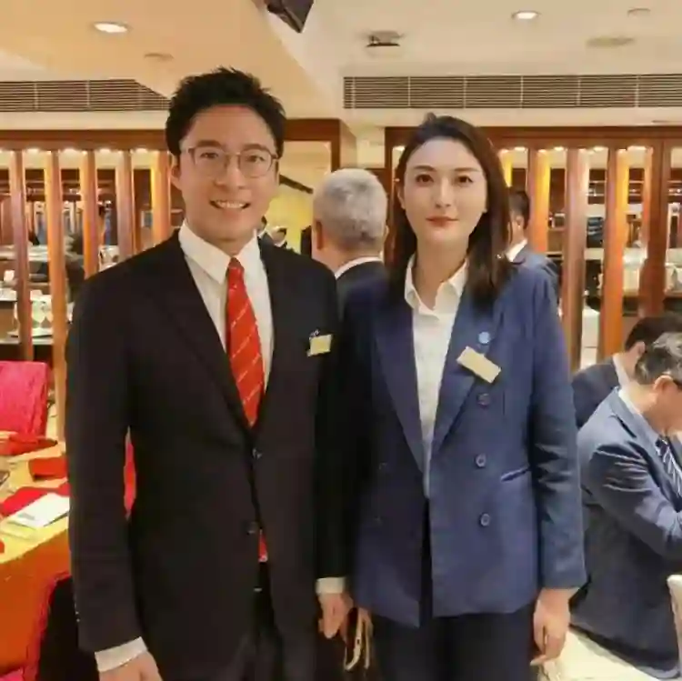 考古章子怡霍启山：看似天生一对，如今才知他俩根本不是一路人