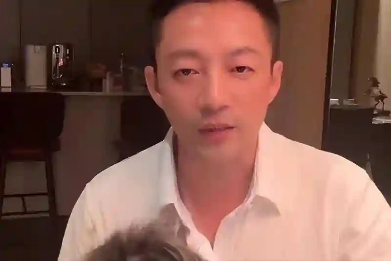 生日宴上“口吐芬芳”的汪小菲，却意外暴露了马筱梅的尴尬处境