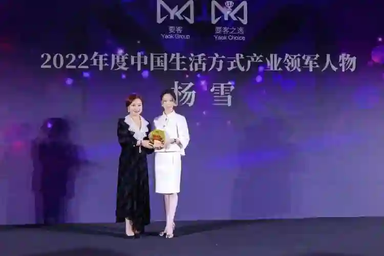 王一博于适背后的女大佬，电影圈最会赚钱的制片人陈祉希