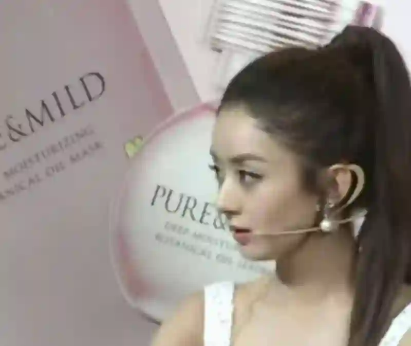 赵丽颖说脏话，被骂素质低下，戳穿了多少女演员的“体面”？