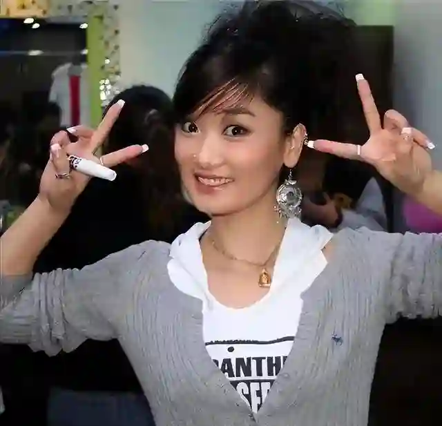两人默契搭档23年却没成夫妻，如今一个年入千万，一个负债累累