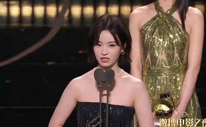 同样是“影后”：把李庚希、宋佳、章子怡放在一起，差距就出来了