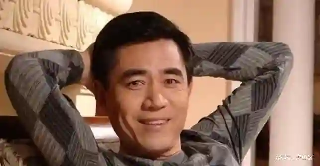 69岁的陈宝国官宣新身份，身体却引发担心，为何变化如此之大？