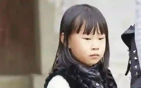 小沈阳演唱会女儿现身，18岁沈佳润颜值逆袭，唱跳实力爆发