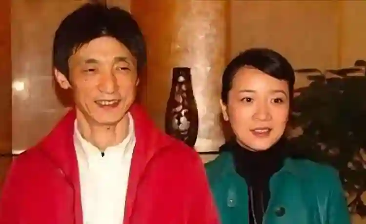 国家一级演员分居15年不离婚，轮椅丈夫默默承受，儿子也成演员