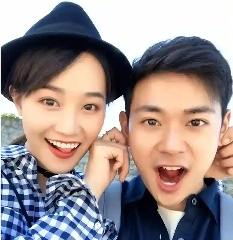 曹骏陪女友看病新恋情曝光！小鸟依人比蓝盈莹合适，帮开车门好甜