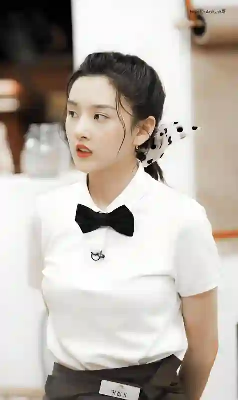 舒畅提携宋祖儿成星，昔日恩情深厚，如今恩断义绝，是忘恩负义还是隐情重重？