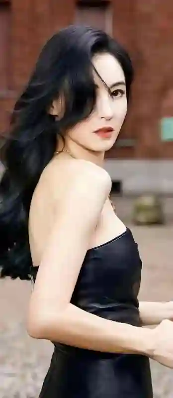 44岁张柏芝再次挑战自己，曾经的容颜不老，真冻龄女神
