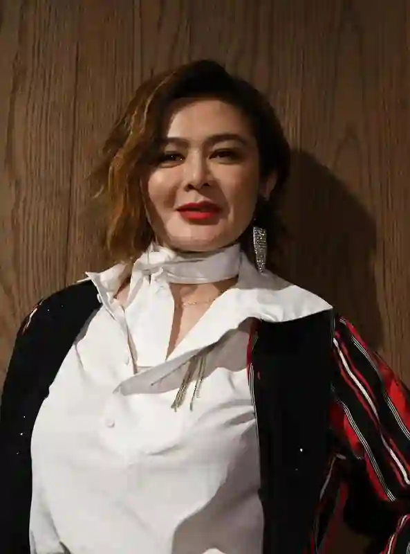 断崖式衰老！刘德华像老头，成龙老态尽显，这些明星怎么成这样了