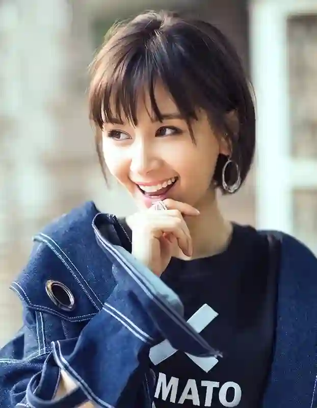 表面是“黄花大闺女”，实际却偷偷生子的女明星，最后一个想不到