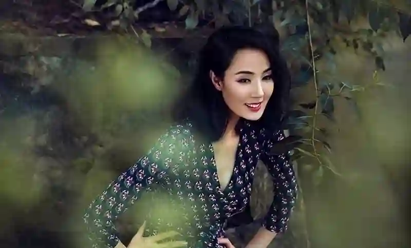 姜文助她“一脱成名”，戏外却守身如玉，50岁依旧未婚