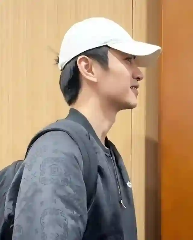 陈晓也没有料到吧？离婚才半年不到，他的前妻陈妍希就有了新生活