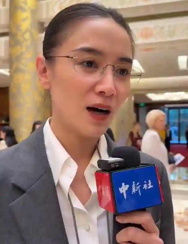 央视的镜头好真实，王一博帅的扎眼，吴京面相变了，宋佳太惊艳