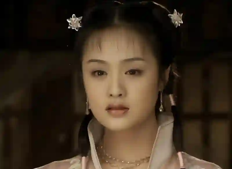 饶敏莉：17岁登上春晚，当老师“包养”影帝12年，如今却选择离婚