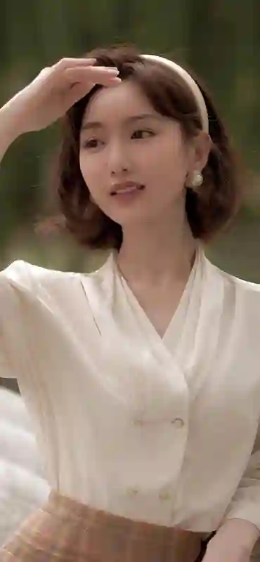 毛晓彤“红裙拉丁舞”在全网火了，郑晓龙的评价，终于有人信了！