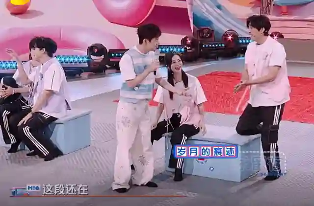 结婚10年，李佳航上节目说出3个结婚的好处，李晟的笑说明了一切