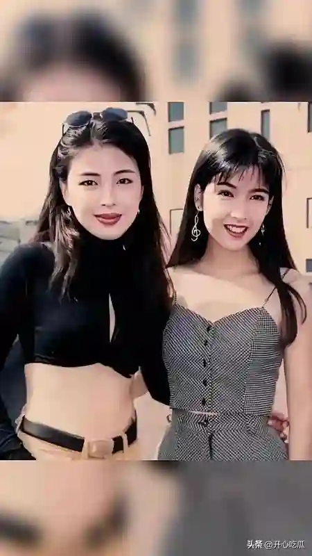 天呐这是周慧敏老到认不出来！罕见露面，牙齿凸嘴巴歪，面相变了