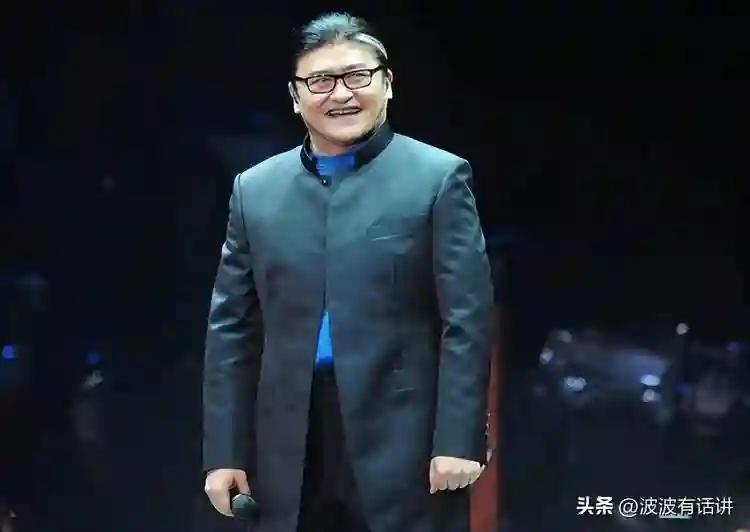 61岁刘欢晚年生活：父母离世女儿未婚，被“不死癌症”困扰多年