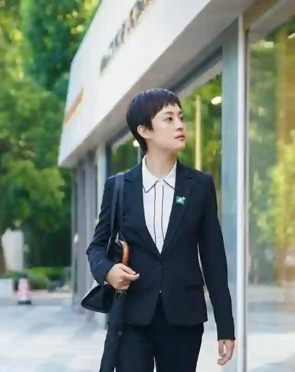 孙俪家曝光，终于明白她5年只拍2部戏的原因，生活比工作更重要