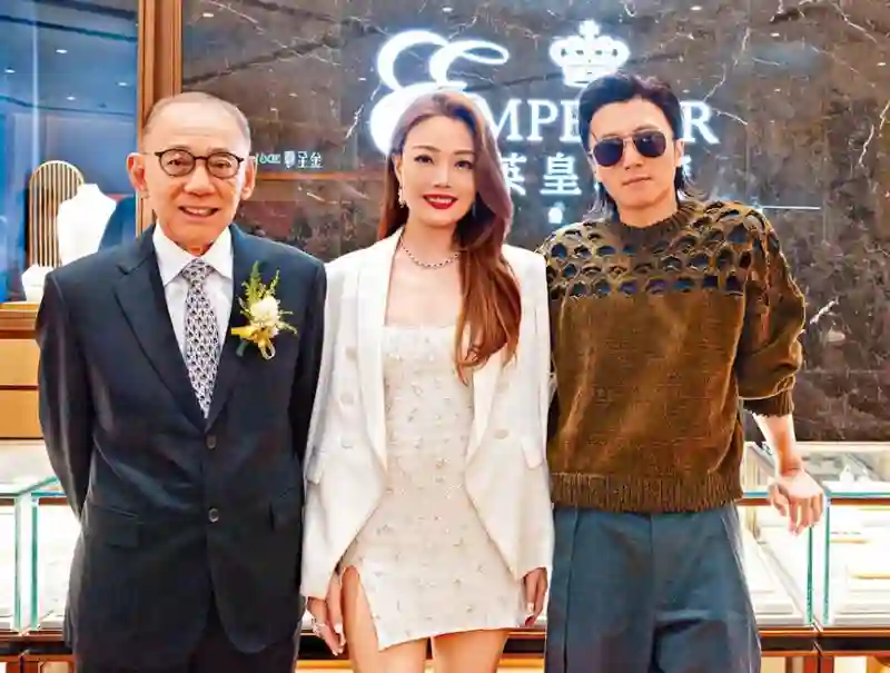 容祖儿回应英皇欠债166亿传闻：老板私下说问题不大，无需去跑数赚钱
