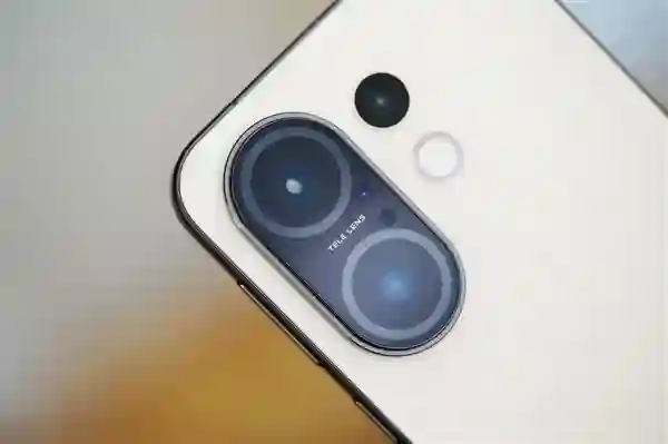 6.31英寸小直屏，vivo S30 Pro mini图赏