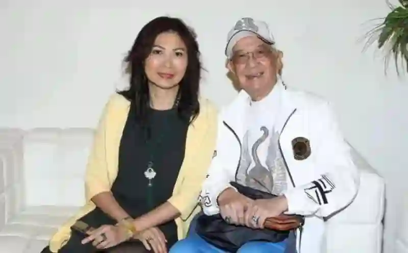 77岁时髦显年轻，一生未婚却幸福，亚视戏骨江图亮相！