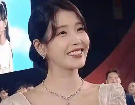 这一夜：宋慧乔气质绝，IU胖了，玄彬肿了，张娜拉咋长这样