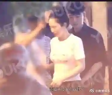 两个毫无交集的人突然结婚了？