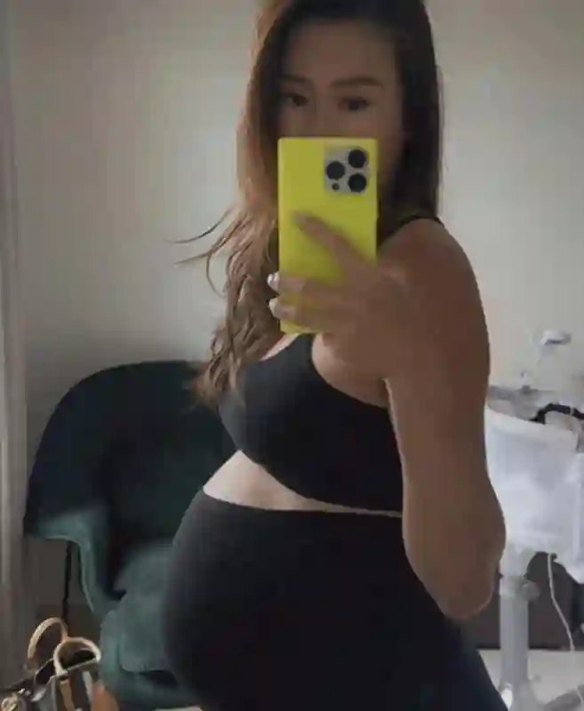 她曾一年更换7任男友，肆意妄为未婚生女，如今四十二岁无人敢娶