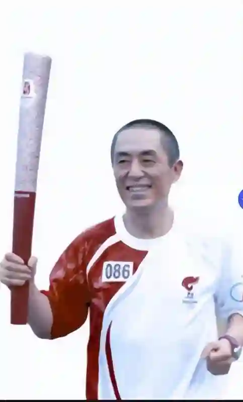 张艺谋：我最愧疚的不是巩俐，更不是陈婷，而是为我终身瘫痪的她